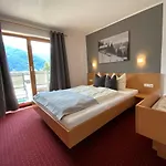 Neier 4* Ladis