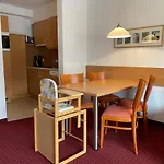 Neier Apartmanhotel Ladis
