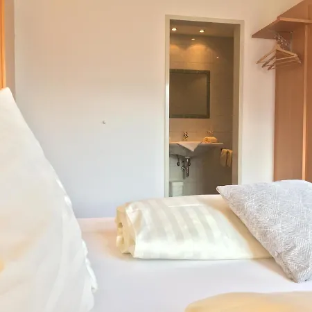 Apart Neier Aparthotel