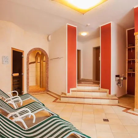 شقة فندقية Neier 4*